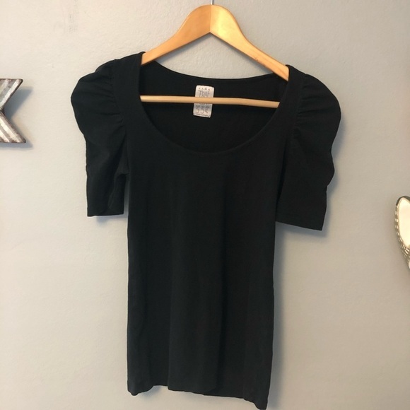 Zara Trafaluc black top poofy shoulder size small - Picture 1 of 6